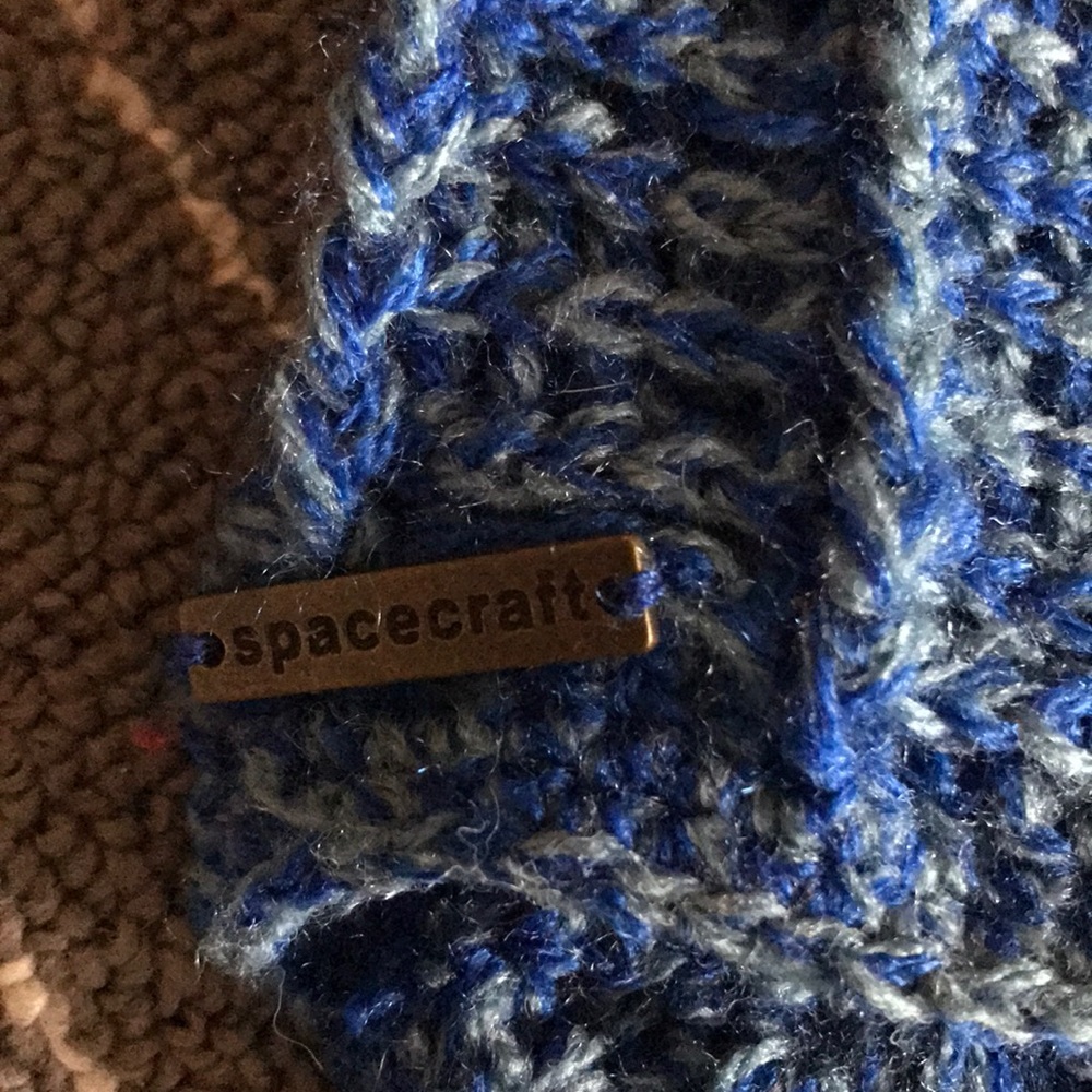Spacecraft hat - Picture 2 of 2